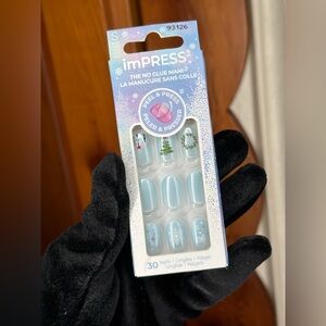 imPRESS Winter Wonderland Press-On Nails